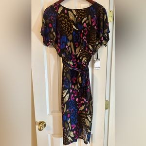 Beautiful faux-wrap Kensie dress with tags attached
